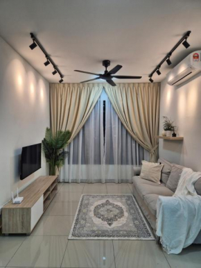 Luxury Condo at M Vertica KL City